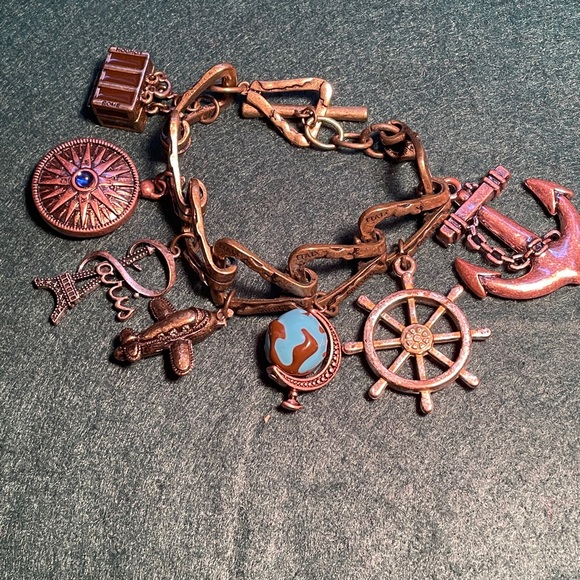 Unique bracelet - Picture 1 of 8